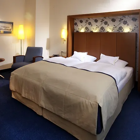 Boutique-hotel Moseltor 3* Traben-Trarbach