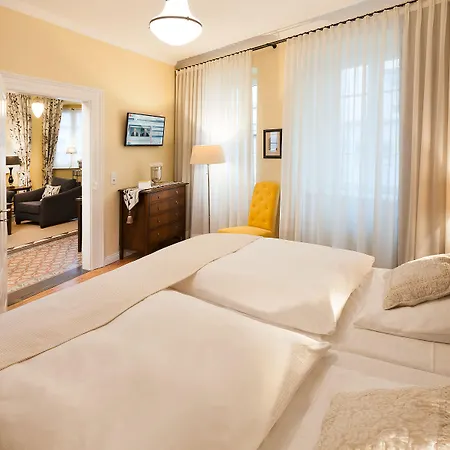 Boutique-hotel Moseltor 3* Traben-Trarbach