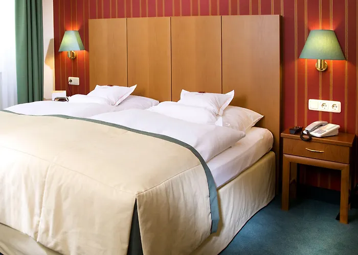 酒店 Boutique-hotel Moseltor 3*